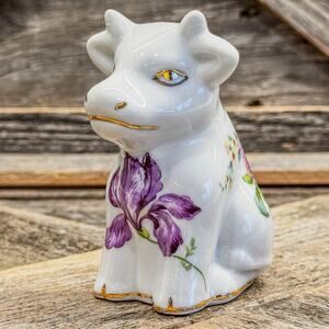 Vintage Nantucket White Porcelain Cow Figurine w/ Spring Bouquet-Gold Accents